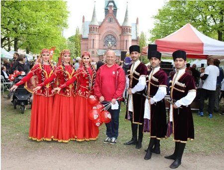 ​Norveçdə yaşayan azərbaycanlılar ölkəmizi beynəlxalq festivalda təmsil edib