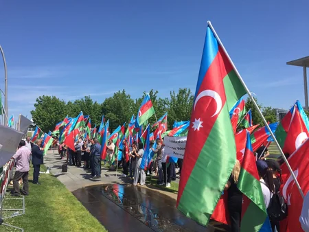 ​Berlində Azərbaycan diaspor təşkilatları aksiya keçirib