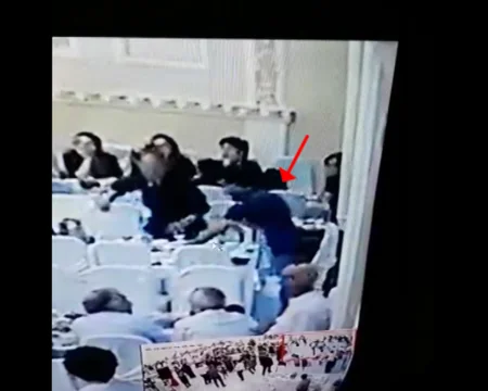 Sumqayıtda restoranlardan toy zamanı mobil telefonları oğurlayan şəxs saxlanılıb