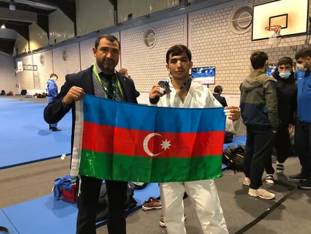 Cüdoçularımız Avropa çempionatına 3 medalla başladı