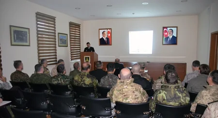 Azərbaycandakı xarici hərbi attaşelər hərbi hissəni ziyarət ediblər