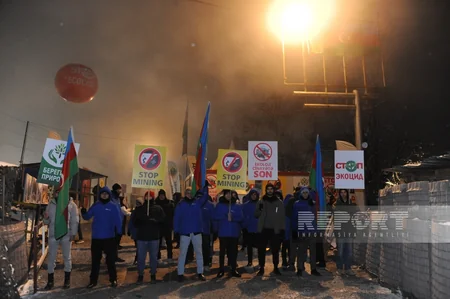Акция на дороге Ханкенди-Лачын продолжается и в ночные часы