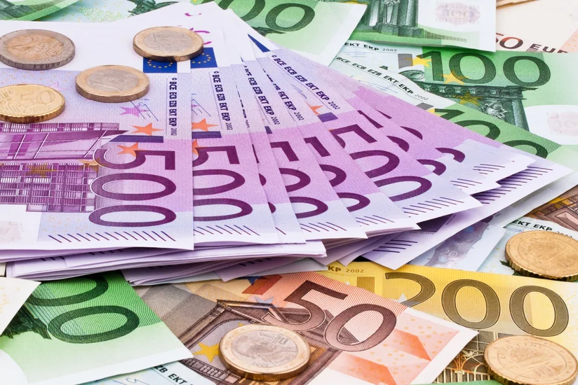 Euro exchange rate may fall to 0.98 USD soon