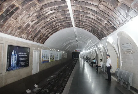 “Nizami” metrostansiyasının tavanında gücləndirmə tədbirlərinə başlanılıb