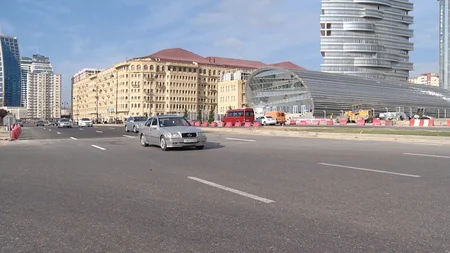Nobel prospektində uzun müddət bağlanan yol açılıb - VİDEO