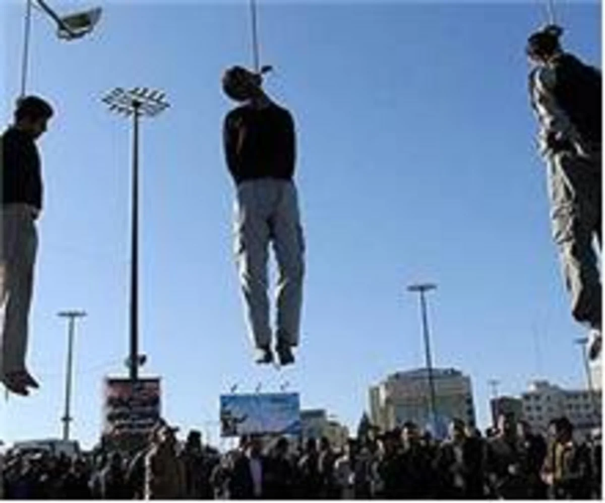 İranda 3 nəfər edam olunub