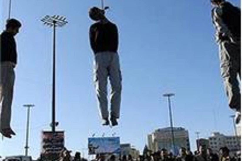 İranda 3 nəfər edam olunub