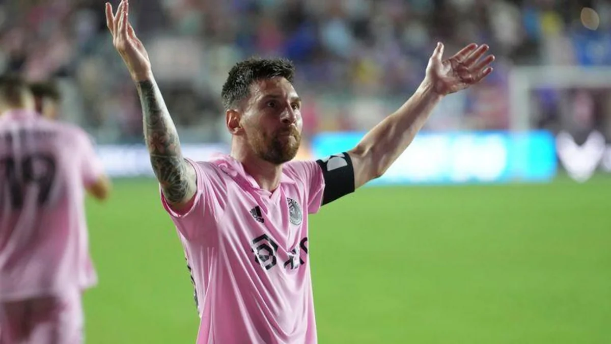 Lionel Messi karyerasında 700-cü qələbəsini qazanıb