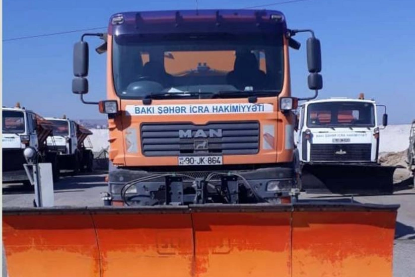 В связи с ожидаемым снегопадом усилена работа коммунальных служб Баку и районов