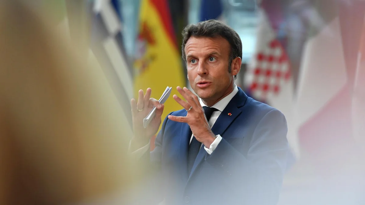 Man sentenced for letter threatening Macron couple in France
