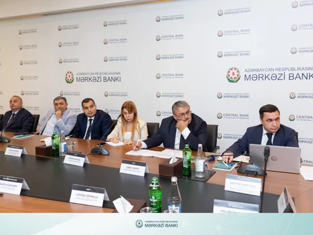Обсуждены результаты деятельности азербайджанских микрофинансистов в I полугодии