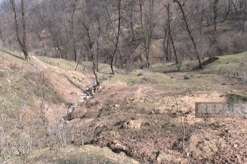 В Астаре из-за оползня более 10 семей находятся в опасности