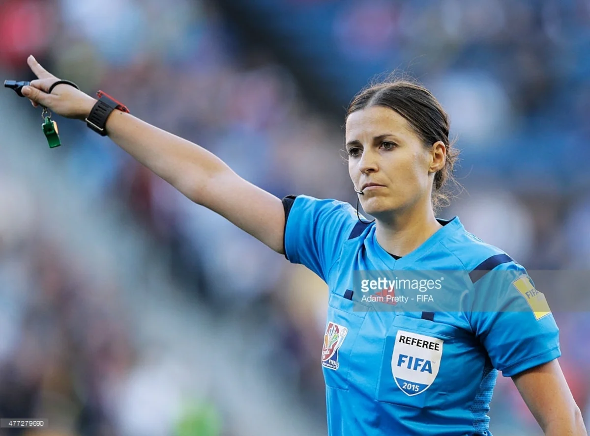 Определились судьи финальных игр Лиги чемпионов и Евролиги