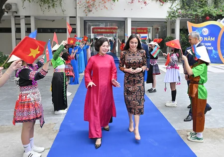 Vice-President of Heydar Aliyev Foundation visits Vietnam