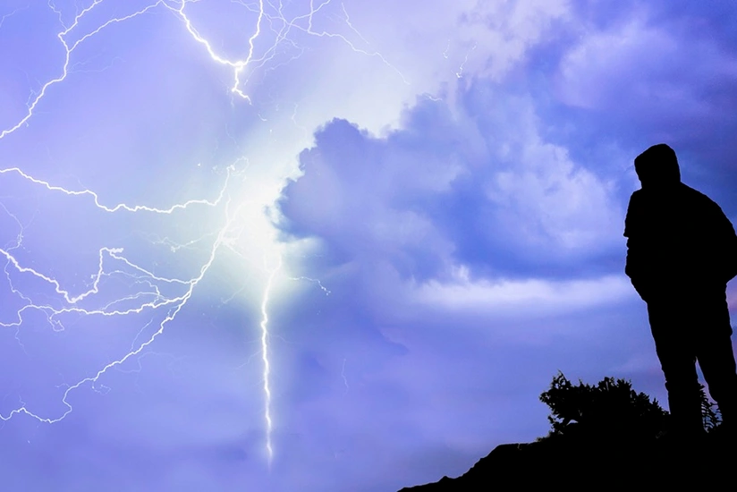 Gəncədə gənc oğlanı ildırım vurub, vəziyyəti ağırdır