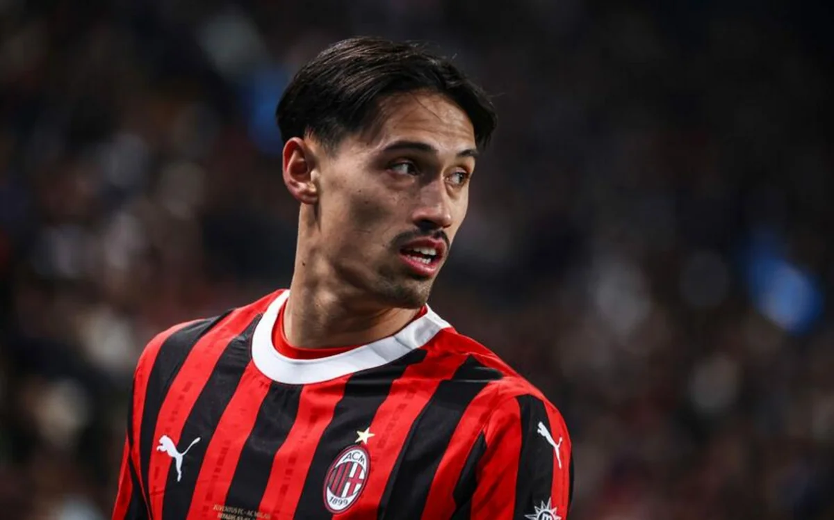 Milan klubunun futbolçusu Realın diqqət mərkəzinə düşüb