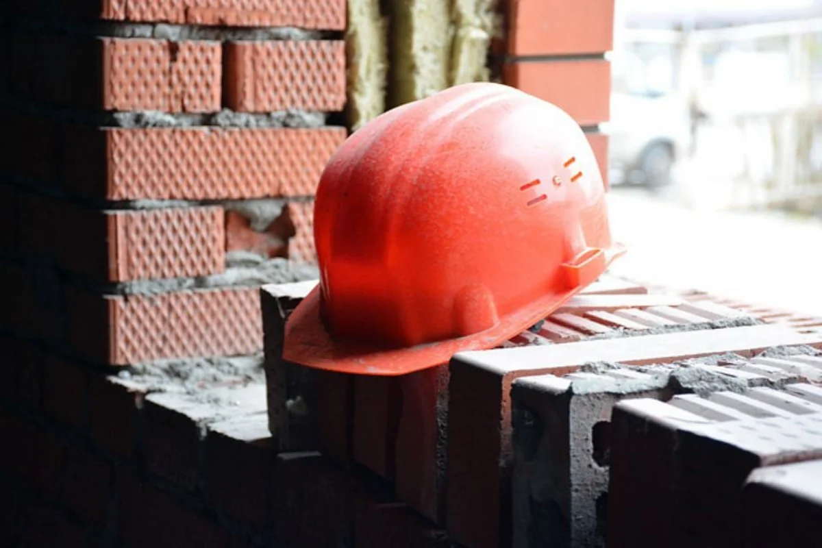 Abşeronda daş karxanasında bədbəxt hadisə zamanı 43 yaşlı kişinin beli sınıb 