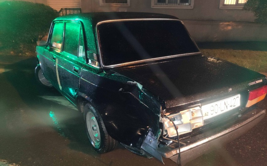Bakıda iki avtomobil toqquşub, xəsarət alan var - FOTO