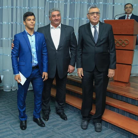 Yeniyetmələrin III Yay Olimpiya Oyunlarının medalçıları mükafatlandırılıb