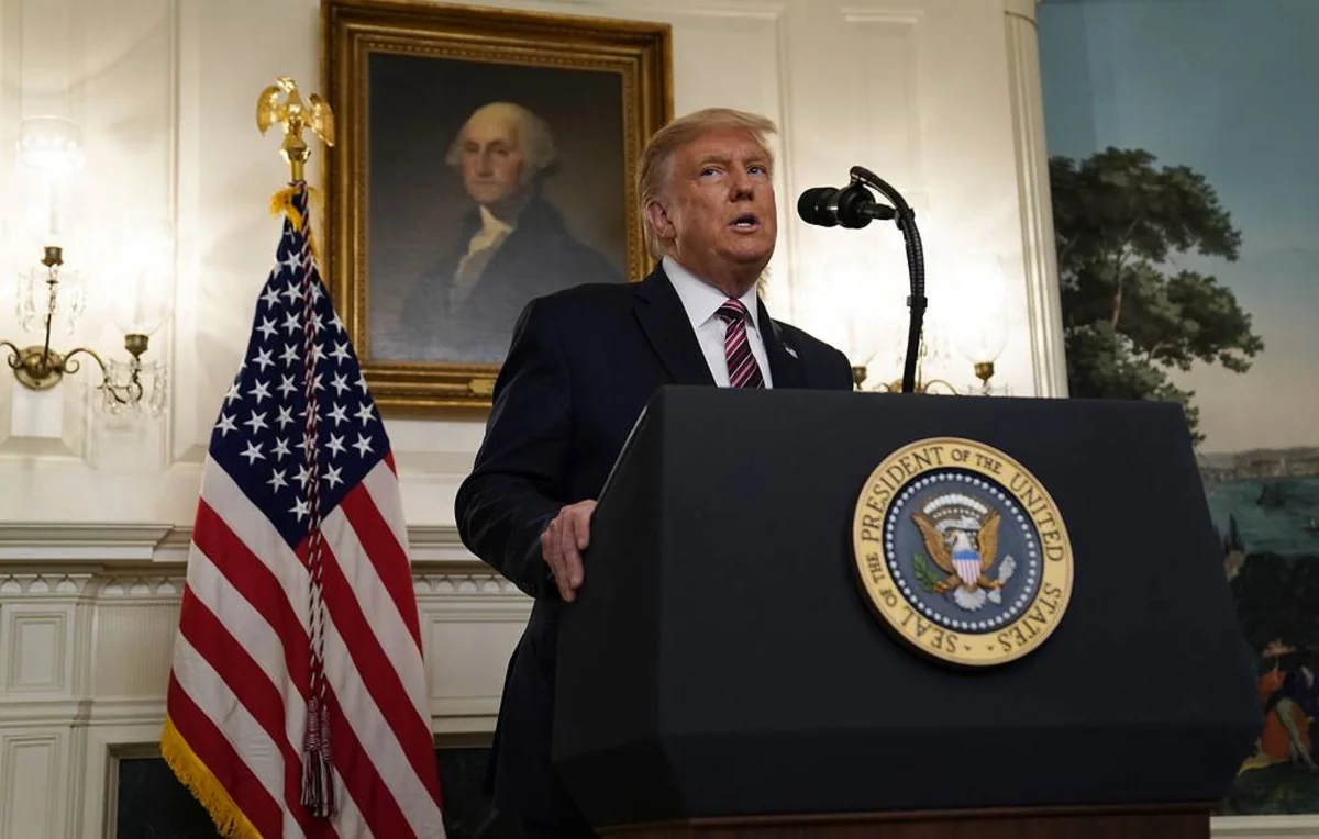 Tramp milyonlarla amerikalını COVID-19-dan xilas etdiyini deyib
