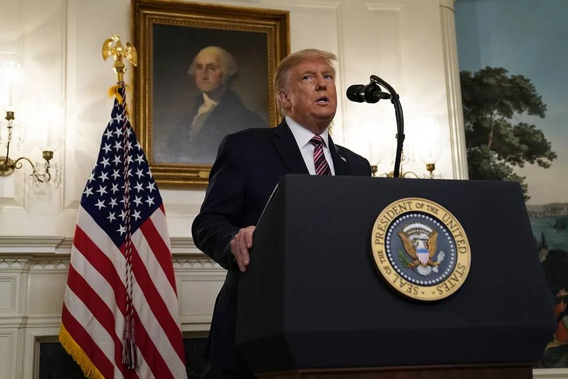 Tramp milyonlarla amerikalını COVID-19-dan xilas etdiyini deyib