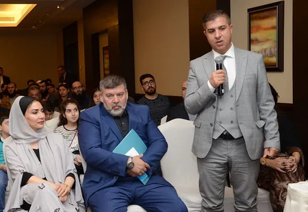 Fuad Muradov azərbaycanlıları fəal olmağa çağırdı