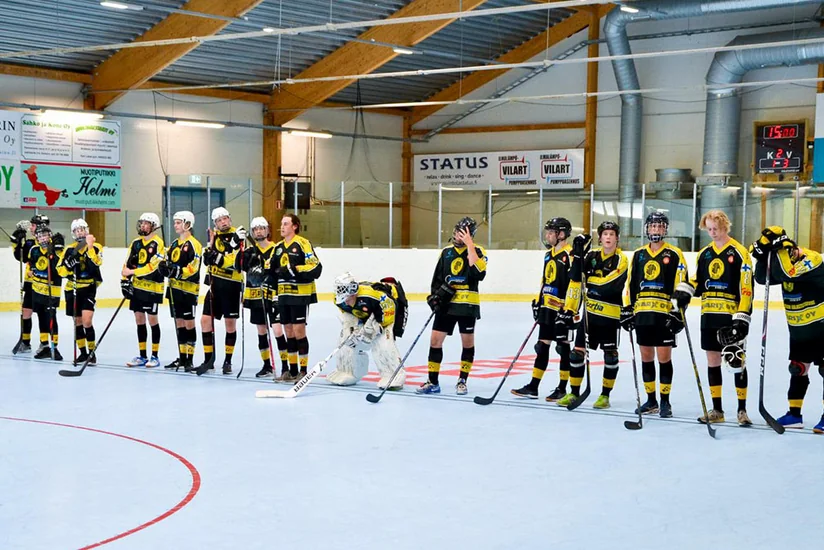 Сборная Финляндии по хоккею с мячом отказалась от участия в ЧМ в России