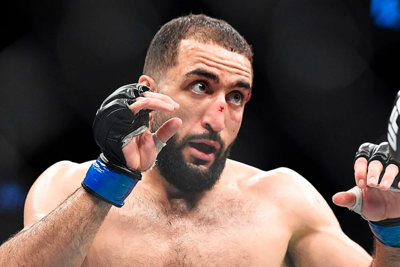 Мухаммад победил Эдвардса и завоевал чемпионский титул UFC в полусреднем весе
