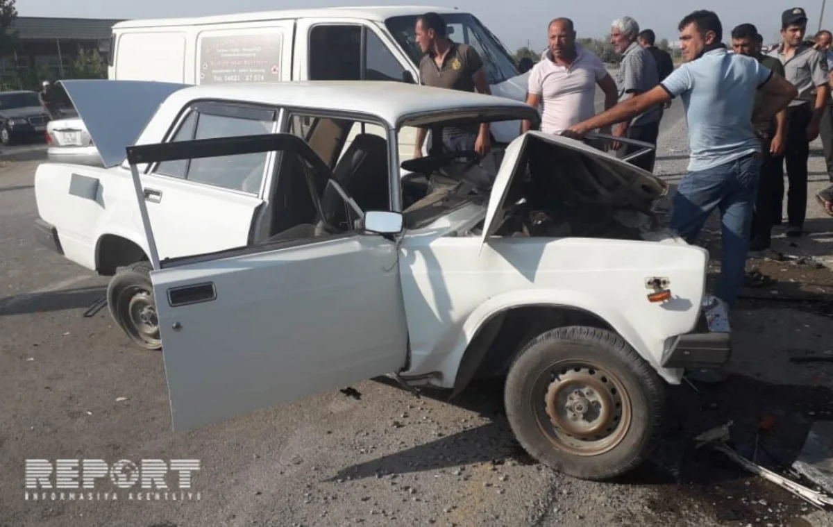 Kürdəmirdə ölümlə nəticələnən ağır yol qəzası olub - FOTO