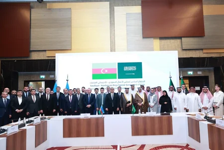 Azerbaijan, Saudi Arabia sign documents in pharmaceuticals, shipping