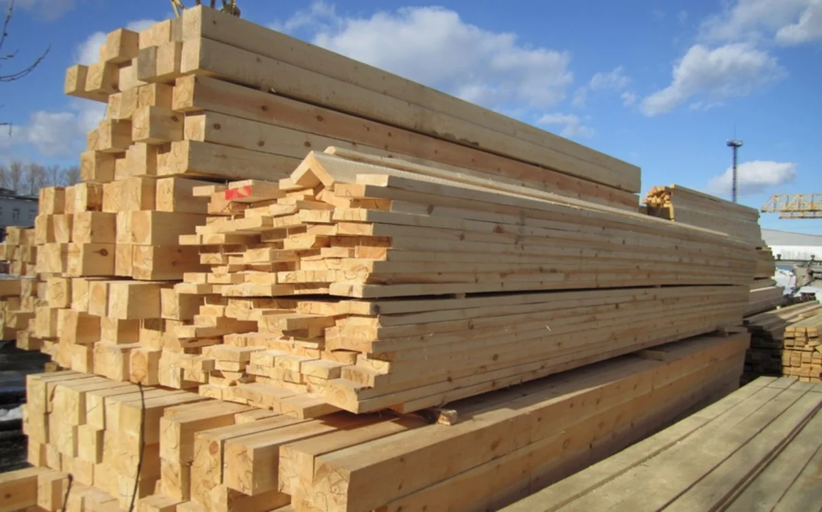 Azerbaijan sees fall in lumber imports from Russia by 21%