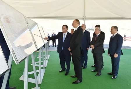 Prezident İlham Əliyev Xızı və Siyəzən rayonlarına səfər edib
