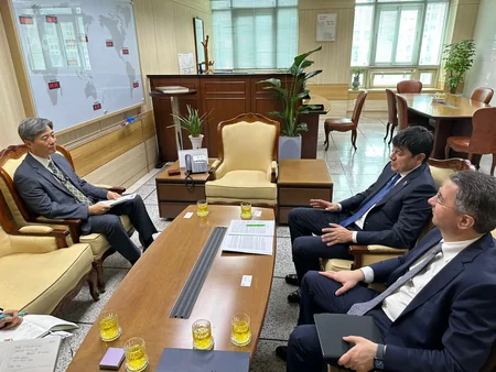 Fuad Muradov Koreya XİN və parlamentində görüşlər keçirib