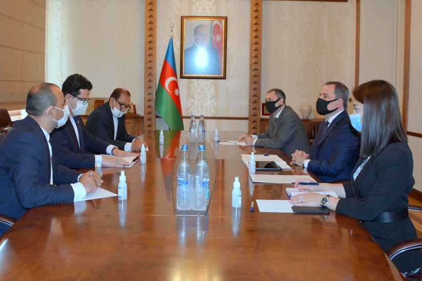 Azerbaijani FM meets with new Iranian ambassador