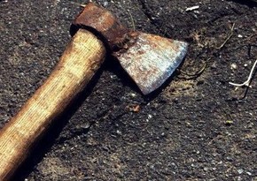 Qubada atasını balta ilə qətlə yetirən şəxsin məhkəməsi başlayır