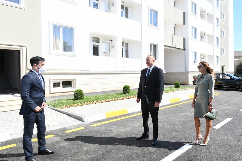 İlham Əliyev və Mehriban Əliyeva yataqxana binasının açılışında iştirak etdilər