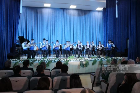 Günəşə qovuşmaq istəyirəm mən! adlı konsert proqramı keçirilib