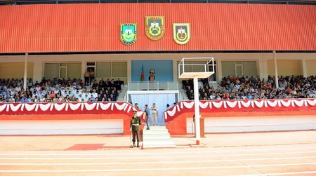 Xüsusi təyinatlı hərbi təhsil müəssisələrinin 2015-ci il buraxılışına həsr olunan təntənəli mərasim keçirilib - FOTO