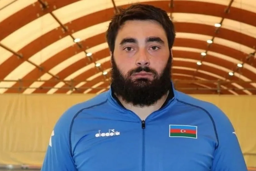 ЧЕ: Азербайджанские борцы вышли в полуфинал