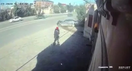 Abşeronda avtomobil iki şagirdi vuraraq ağır xəsarət yetirib - FOTO