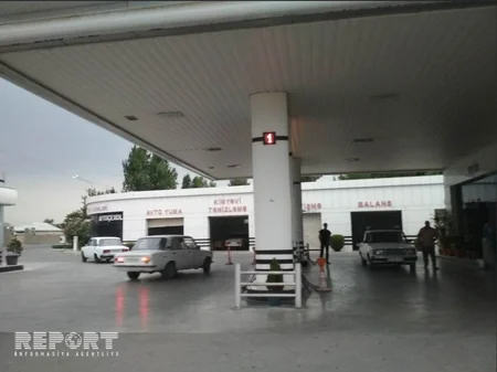 Bərdədə yanğın yanacaqdoldurma məntəqəsi üçün təhlükəli vəziyyət yaradıb - FOTO