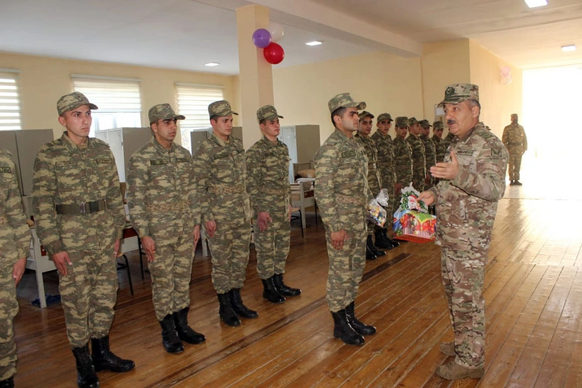 Commander of Land Forces visits military units