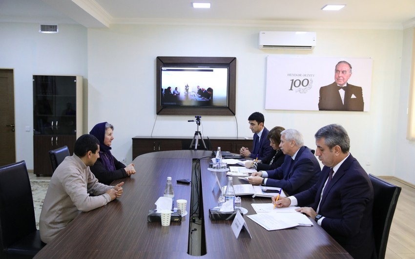 Sahib Ələkbərov Siyəzəndə vətəndaşları qəbul edib