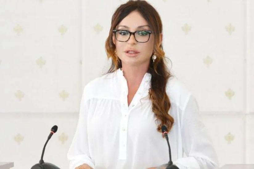 Mehriban Əliyeva Fransa prezidentinə və xalqına başsağlığı verib