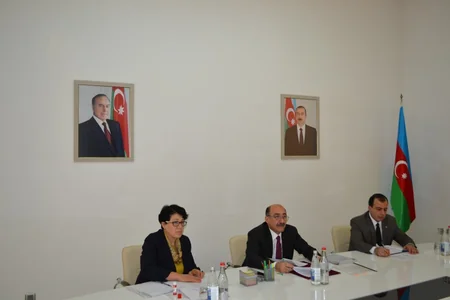 Mədəniyyət naziri Hacıqabulda vətəndaşları qəbul edib