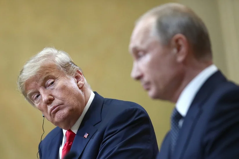 Трамп преподнес в подарок Путину майку российского хоккеиста Овечкина