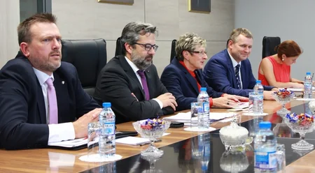 Energetika naziri Çexiyanın sənaye və ticarət nazirini qəbul edib