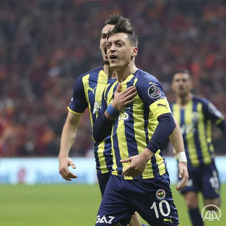 Türkiyə Super Liqası: Qalatasaray öz meydanında Fənərbağçaya uduzub