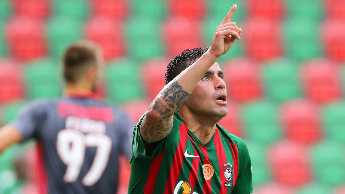 Neftçidən ayrılan legioner azərbaycanlı futbolçu ilə komanda yoldaşı olub
