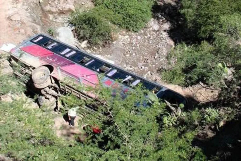 ​Nepalda sərnişin avtobusunun uçuruma yuvarlanması nəticəsində 18 nəfər ölüb